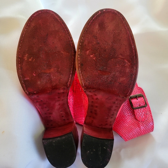 OOAK Freebird Quail, Handpainted HOT PINK Snake Heeled Leather Sandals, Woman 10 - Picture 13 of 17